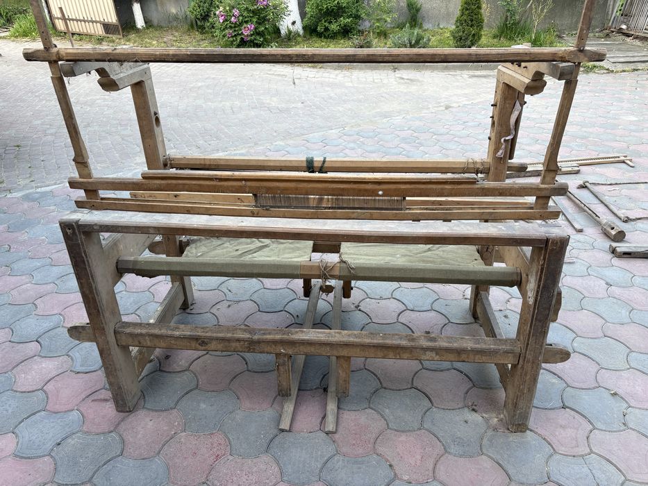 Кросна. Ткацький верстат