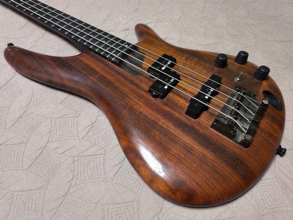 Bass Guitar Ibanez SR1500