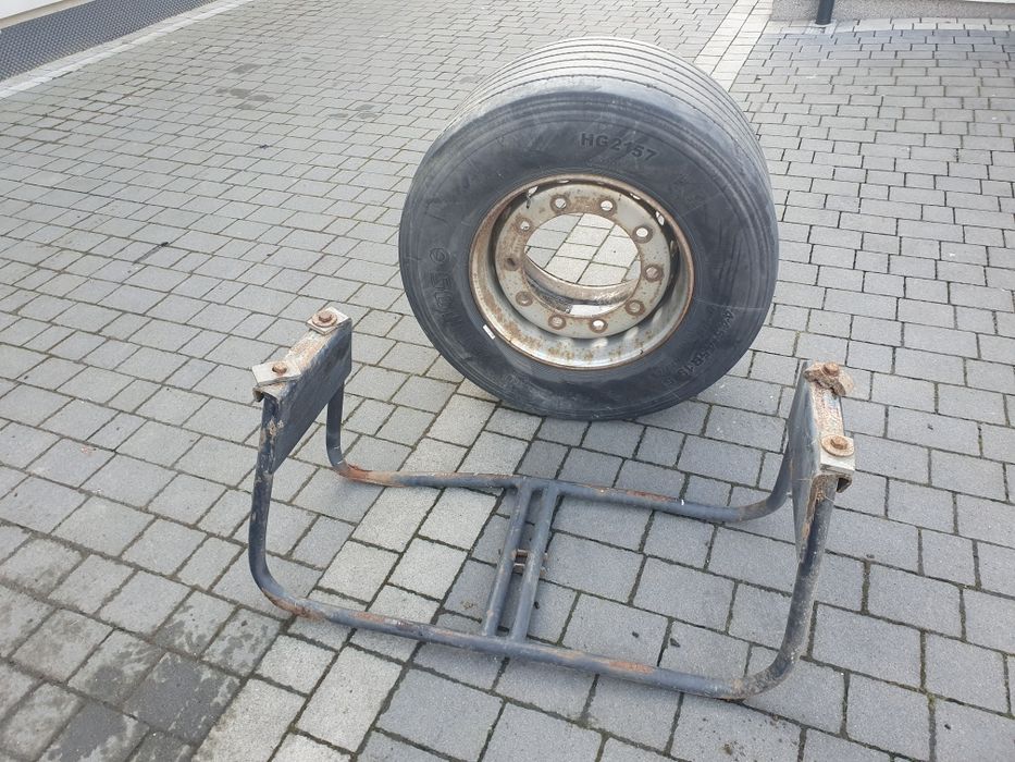Kolo zapasowe tir 445/45 r 19.5 z koszem