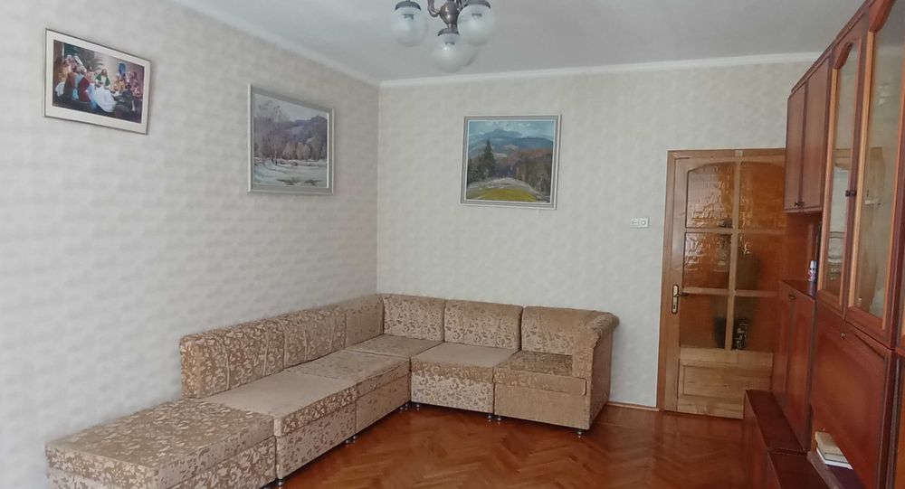 Продаємо чудовий будинок Свалява затишний центр - More