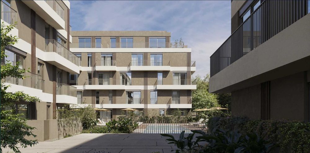 Apartamento T2 – Condomínio Fechado com Piscina – Cedência de Posição