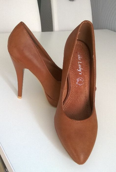 NOWE karmeLOVE- roz. 38