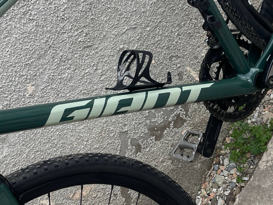 Giant Revolt 2 2021 L | Shimano Sora | Gravel | Карбонова вилка | Документи