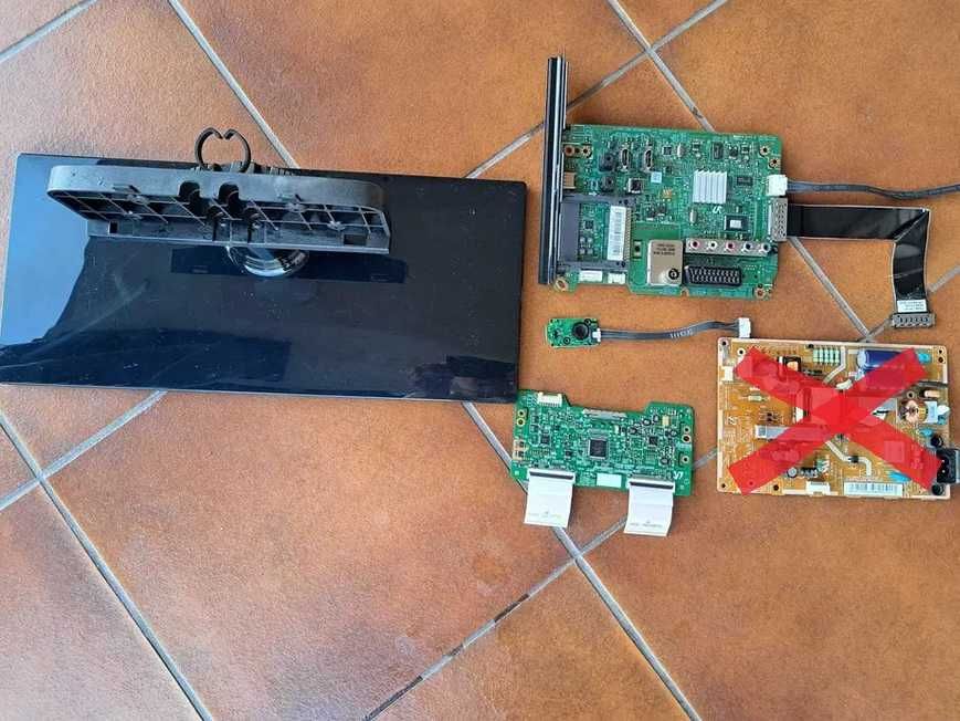 Płyta główna, zasilacz, logika, podstawka, nózki, Samsung UE32EH5020W