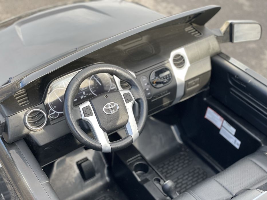 Дитячий двомісний електромобіль Джип Toyota Tundra JJ 2255 EBLR-2