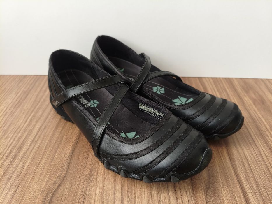 Buty Skechers skórzane sneakersy sportowe damskie r. 38,5 25,5cm