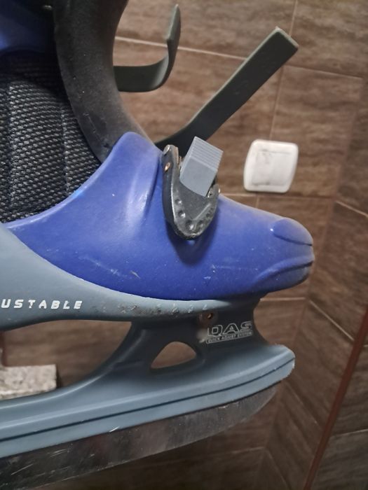 Łyżwy r.35-36 stanie dobry