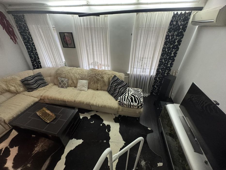 Продаётся дом, Карнаватка