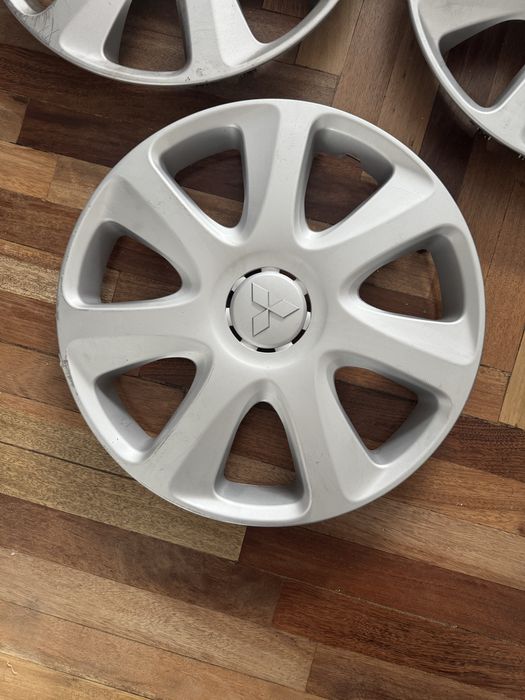 Ковпаки Mitsubishi r15