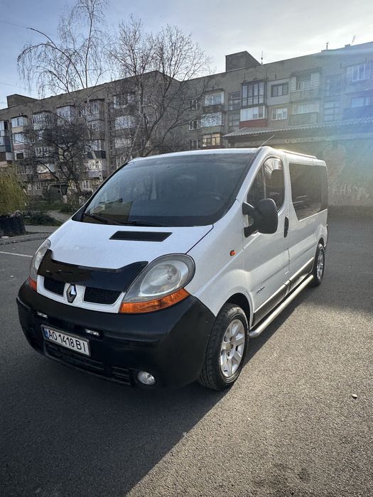 Продам (Renault Trafic)