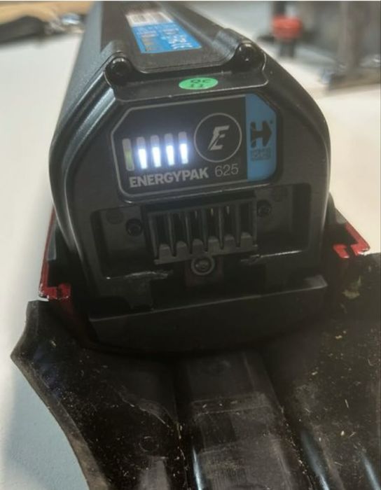 Bateria Giant EnergyPak Smart 625Wh usada – testada e em bom estado