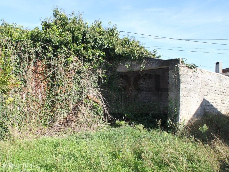 Terreno com vistas Ria - Passadiços