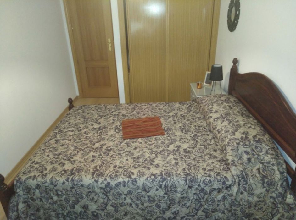 Carregado T2 com dispensa e arrecadação