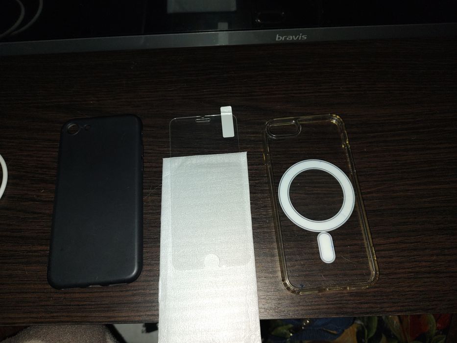 iPhone SE 2020 в гарному стані