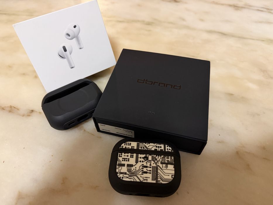 Apple Airpods Pro 3 + extras