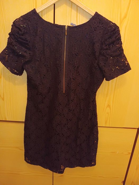 Czarna sukienka Evie 12