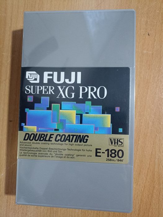 Cassetes VHS TDK Pro e Fuji Pro S-VHS