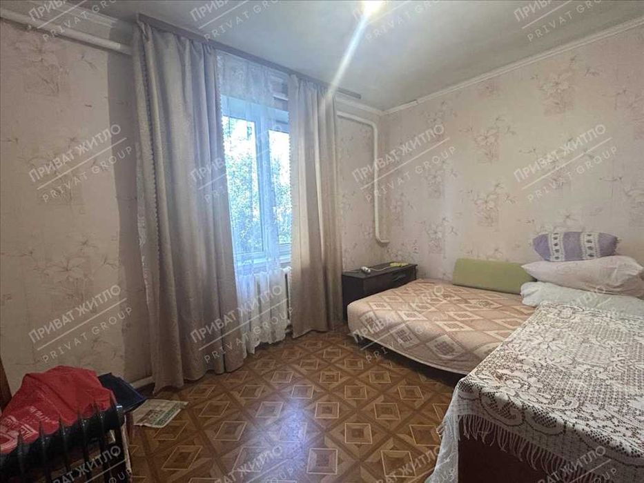 Будинок із земельною ділянкою 1 га, неподалік від міста Решетилівка