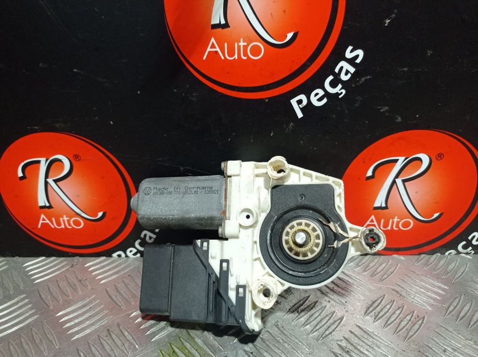 Motor Do Elevador Porta T.D Volkswagen Golf Iv (1J1)