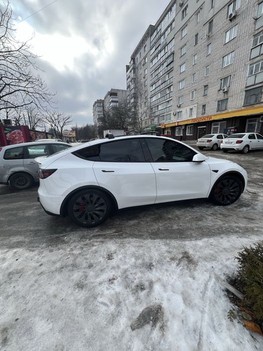 Tesla model Y Performance 2022