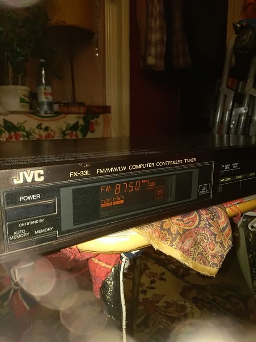 Комплект аудіо JVC та CD SONY, в чудовому стані