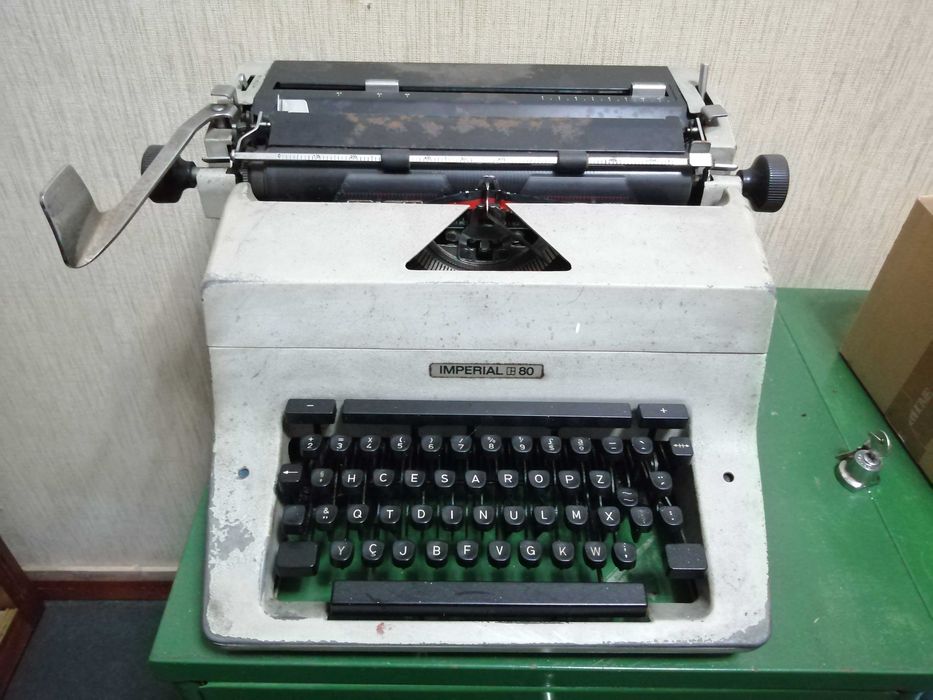 Máquina de escrever