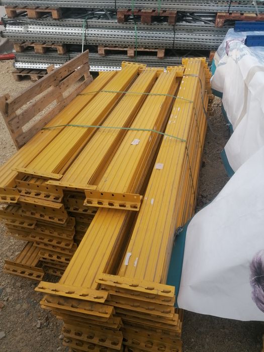 Racks, parteleiras industriais, estantes de armazém