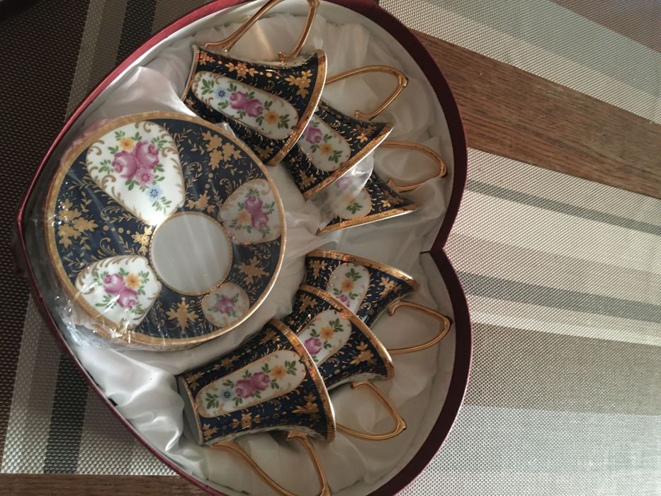 Сервиз чайно-кофейный.