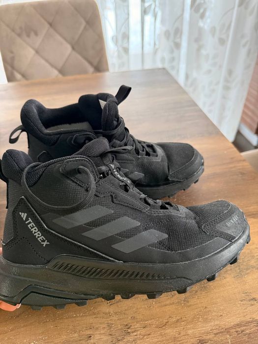 Кроссовки Adidas TERREX