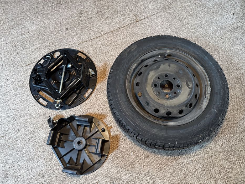 Pneu suplente Goodyear 165 65 R13