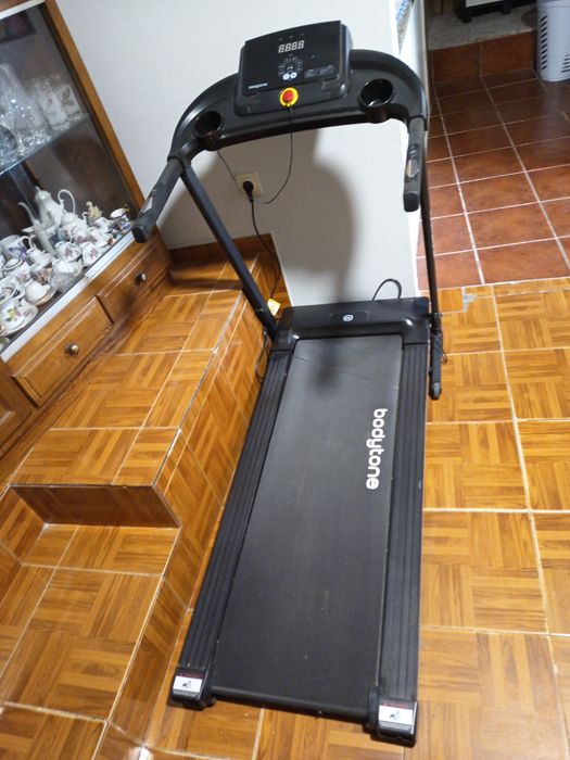 Passadeira Passadeira de Corrida BODYTONE DT12+ (vel.máx:12 km/h)