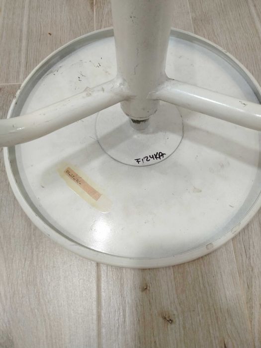 kolekcjonerski Stołek metalowy regulacja wysokości -PRL