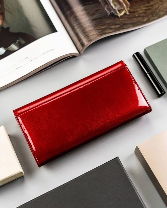 lakierowany, duży portfel damski ze skóry naturalnej - rovicky