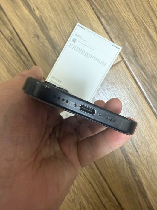 iPhone 16pro  128gb e-sim