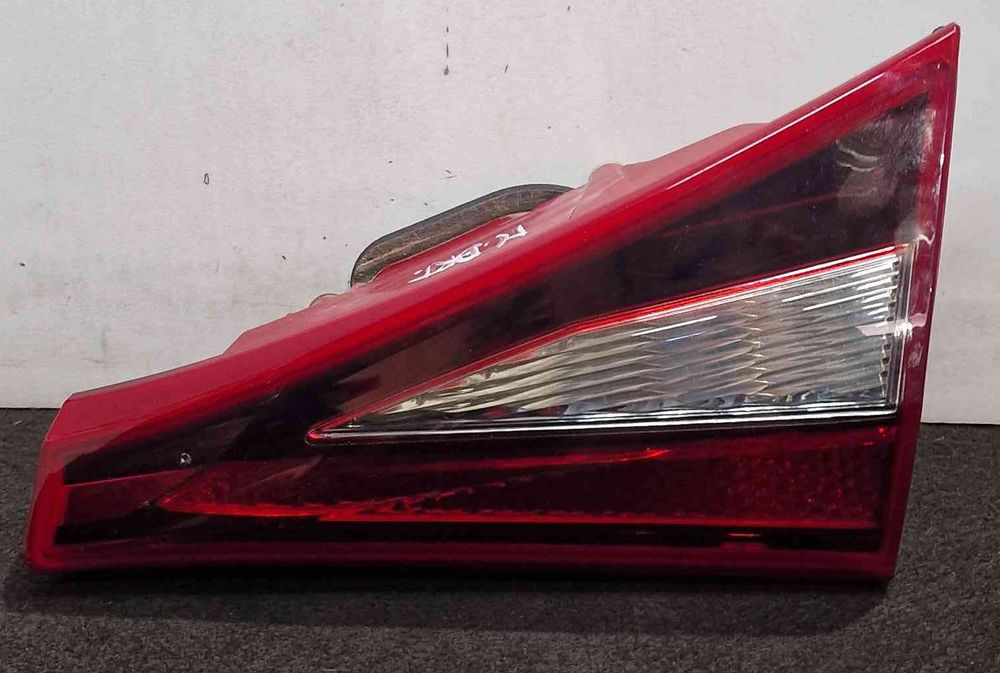 Farolim da Mala Direito 92404Q0000 - HYUNDAI i20 III