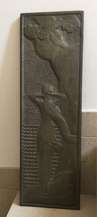 Большая медная чеканка ссср девушка на берегу