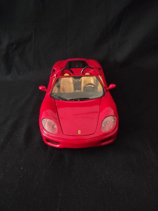 Miniatura escala 1:18 Ferrari 360 Spider