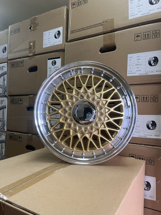 Jantes 14” 4x100 4x114.3 Novas com aba estilo BBS 2 cores