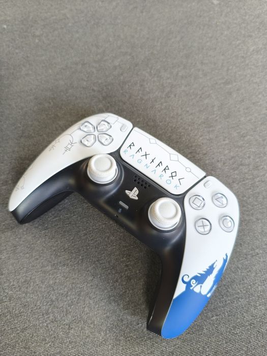 Dualsense pad ps5 God od War Ragnarok Sprawny
