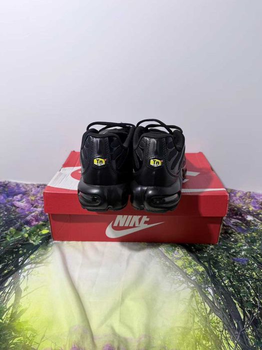 Air_Max_TN_Plus_Black R.43