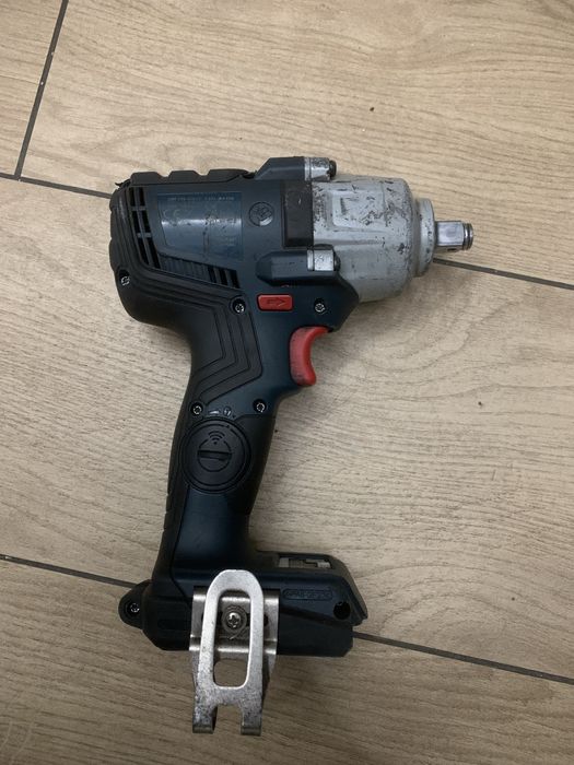 гайковерт бош bosch gds 18v 450HC під ремонт не працює
