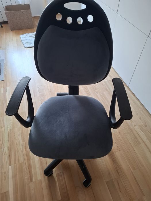 Fotel obrotowy pod komputer