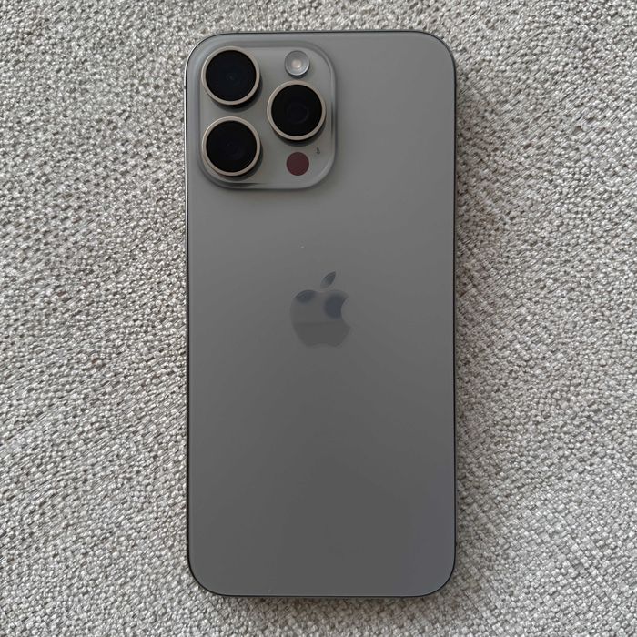 iPhone 15 Pro Max