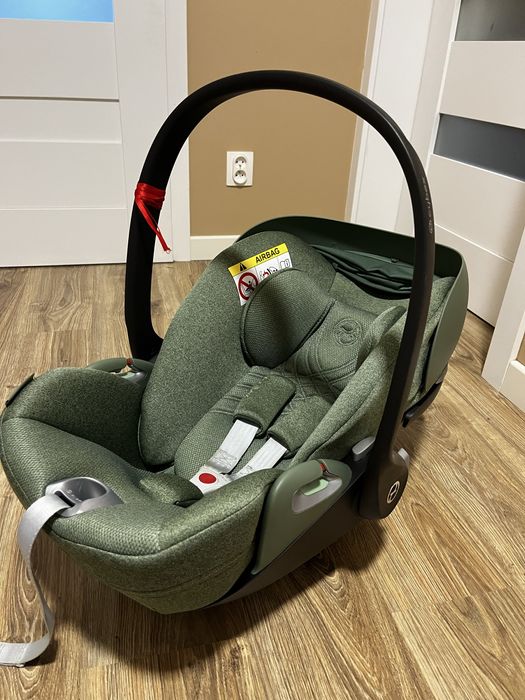 Fotelik Cybex cloud t Platinum