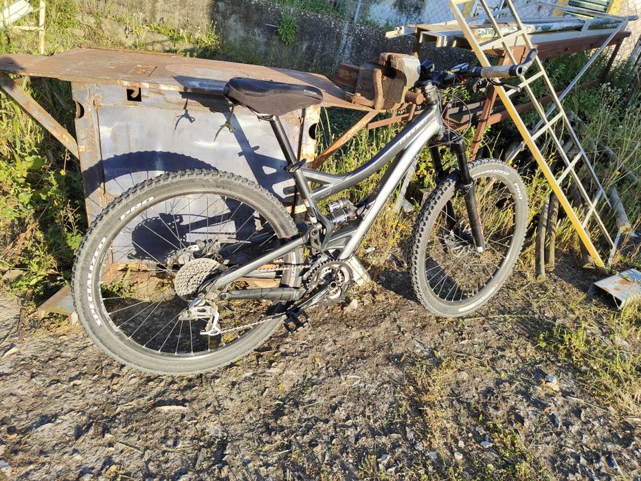 Bicicleta Specialized enduro  Tamanho S