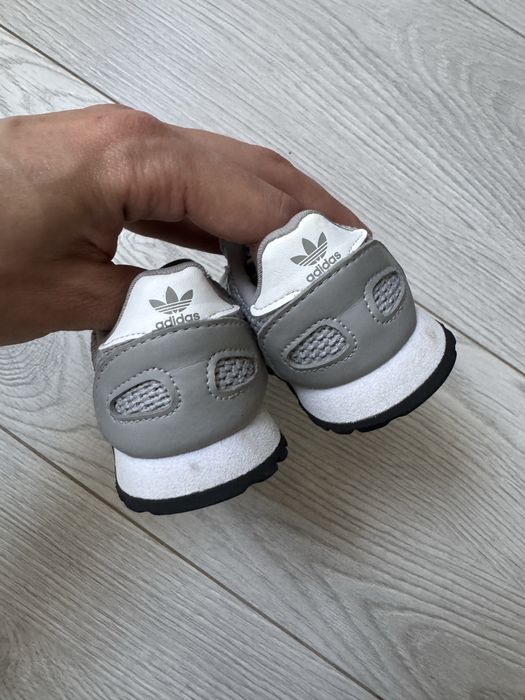 Кросівки 20 розмір