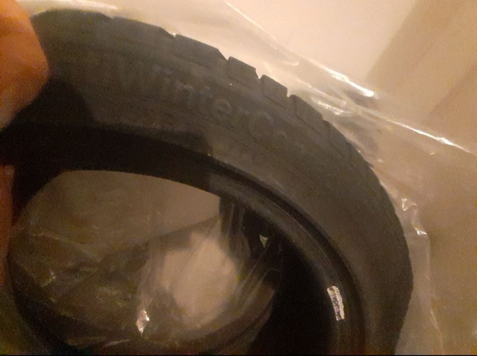 Vendo 2 pneus semi-novos