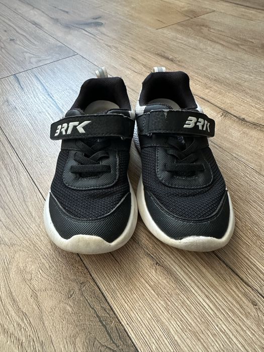 Sprzedam buty Bartek rozmiar 26