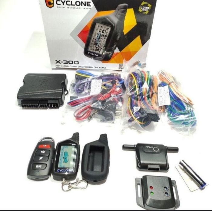 Новая! Автомобильная сигнализация cyclone x300