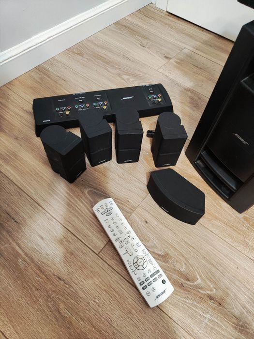 Kino domowe Bose AV48 Jevel Cube